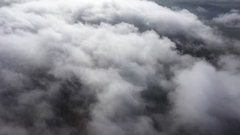 Wolken-Am-Himmel-Frankreich-Wolkengebilde-Antenne-Schön